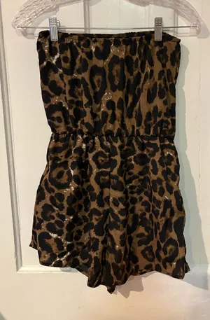 Leopard Print Strapless Women’s Shorts Romper thumbnail 1