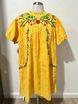 Uncle Frank Boutique Boho Floral Embroidered Dress Size Medium thumbnail 1