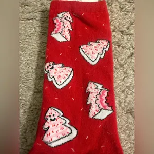 Aerie American Eagle AE Red Pink Christmas Graphic Women’s Crew Socks Set thumbnail 4
