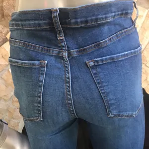 Free People Cropped Distressed High Rise Jeans Women's Size 29 thumbnail 3