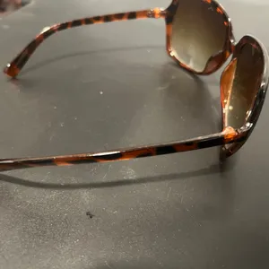 Tortoise Shell Sunglasses Brown thumbnail 8