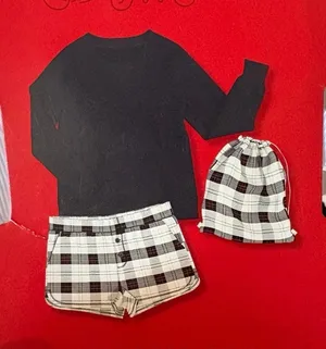 Wondershop at Target Pajama Set – M – Plush Top + Flannel Shorts + Matching Bag thumbnail 1