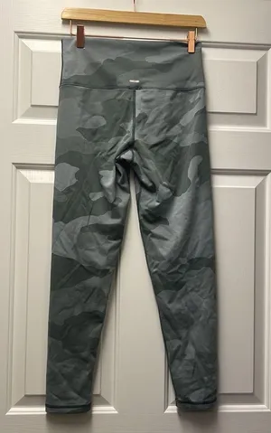 Aerie camo leggings thumbnail 2