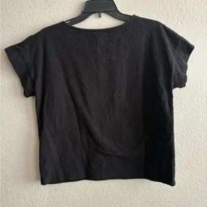 Madewell Faded Black Textured Button-Shoulder Tee M thumbnail 4