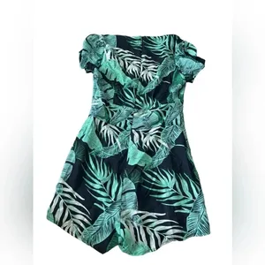 🌴✨ Revolve Tropical Leaf Print Romper‎ Size Small ✨🌴 thumbnail 2