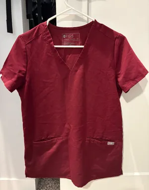 FIGS Scrub Top thumbnail 1