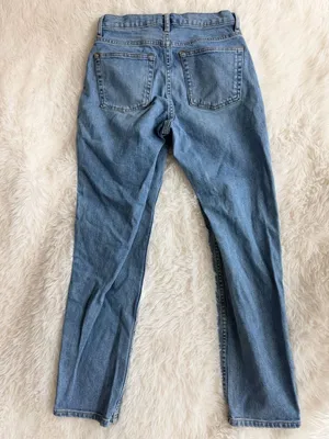 Everlane High Rise Straight Leg Jeans in Medium Blue Wash thumbnail 6