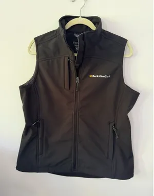 Berkshire Women's Black Softshell Vest Size M thumbnail 1