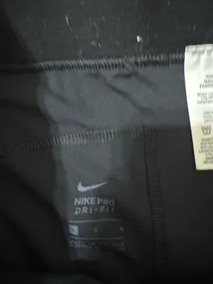 Nike pro shorts size large  thumbnail 3