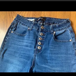 Sweet Look High waist button fly flare jeans Size 1 thumbnail 4