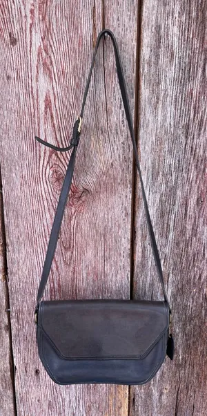 Vintage‎ COACH #9947 "Vista" Black Leather Crossbody Bag Purse Saddle 90’s thumbnail 1