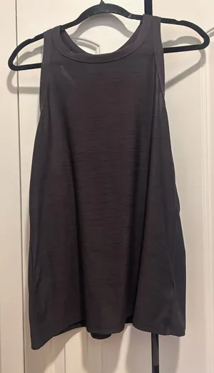 Old Navy Active Breathe On Tank Top thumbnail 1