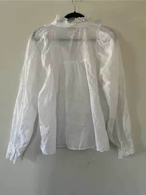 Loft White Eyelet Cotton Peasant Top Medium Cottagecore Romantic Prairie Coastal thumbnail 5