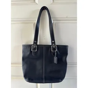 Coach 9572 Hamptons Black Smooth Leather Buckle Straps Hobo Tote Shoulder Bag thumbnail 2