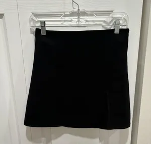 Skirt thumbnail 1