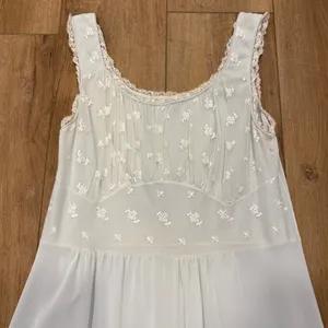 🌟Vtg🌟 Embroidered Empire Waist Maxi Knit Night Gown White / Blue Sz M thumbnail 3