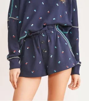 NWT Something Navy Blue Floral Embroidered High Waist Shorts thumbnail 1