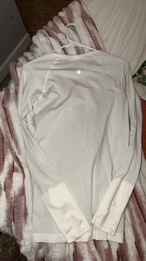 Lululemon Swiftly Long Sleeve Shirt thumbnail 4