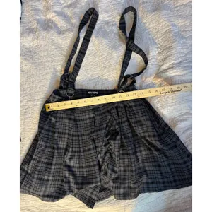 Hot Topic Grey Black Plaid Suspender Pleated Mini Skirt Small Goth Schoolgirl thumbnail 3