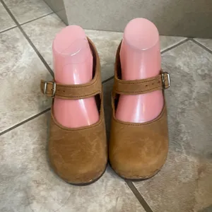 Sandgrens Swedish Wooden Mary Jane Clogs Tan Leather Sz 36/5-5.5 USA Handcrafted thumbnail 3
