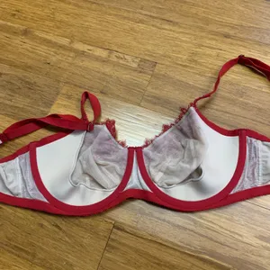 Victorias Secret Dream Angels Push-Up Without Padding Lace Trim Bra Red 34DDD‎ thumbnail 3