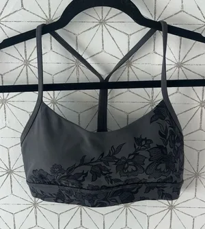 Lululemon Power Y Bra Lace Pattern thumbnail 1