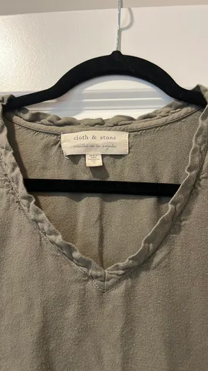 Cloth And Stone Top thumbnail 3