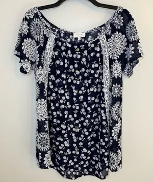 Siren Lily Maternity Navy Blue Floral Print Short Sleeve Top Size Large thumbnail 1
