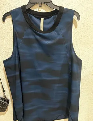 Athleta Elegant/Sporty Blue Sleeveless Top thumbnail 1