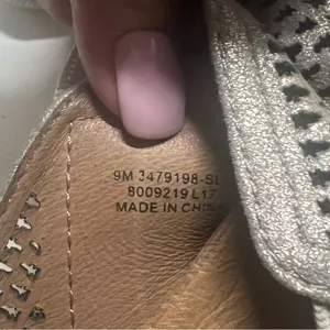 FRYE‎ Melanie Perforated Slip On Mules 9M Casual Chic Minimalist Neutral Comfort thumbnail 3