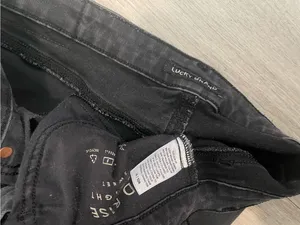 Lucky Brand Straight Leg Jeans thumbnail 3