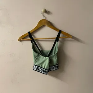Pretty Little Thing Light Green & Black X-Back Sports Bra Size 2 GUC thumbnail 2