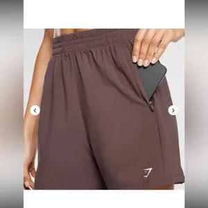 Gymshark Woven Pocket Shorts Chocolate Brown Workout Athleisure Women's Size S thumbnail 4