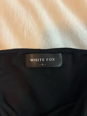 White Fox Taking Off Top Black thumbnail 4