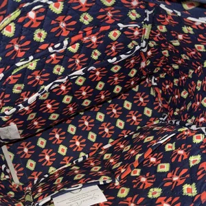Vera Bradley Tote sun valley print Spacious bag travel navy orange retired thumbnail 3