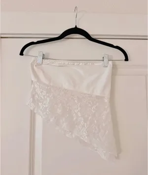 Amazon White Lace Top thumbnail 2