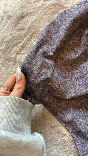 Lululemon hotty hot thumbnail 3