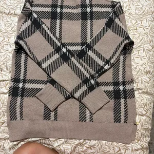 Christian Siriano Nice sweater thumbnail 1