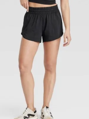 all in motion black mid rise run shorts thumbnail 2