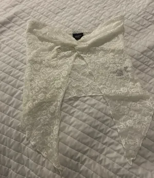 Isabelle’s Cabinet White Top thumbnail 1