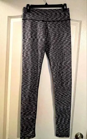 Lululemon leggings. Size 6. Gray. thumbnail 1