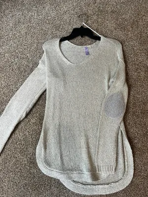 Sweater thumbnail 3