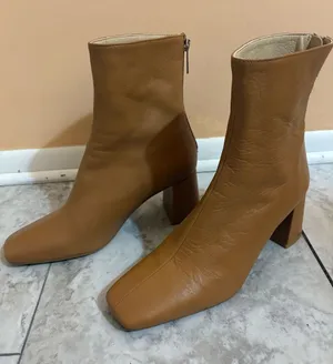 Intentionally Blank Tan Leather Square thumbnail 1