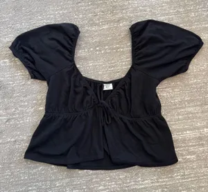 Aritzia Sunday Best Top thumbnail 1