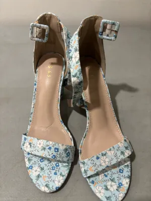 Cute Blue Floral Block Heel Sandals – Size 6.5 thumbnail 1