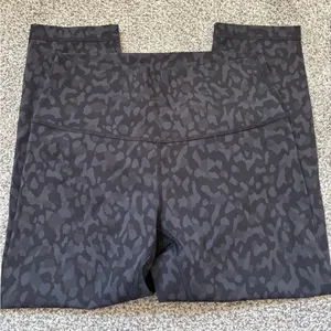 Lululemon Wunder Under Crop Leggings thumbnail 2