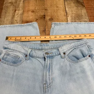 Old Navy Women's Light Denim Mid-Rise Baggy Wide Leg Jeans Sz 10 Busted Skater thumbnail 4