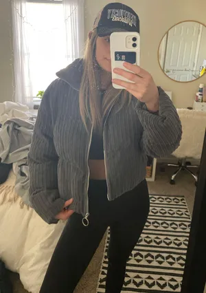 Puffer Coat Gray Size M thumbnail 1