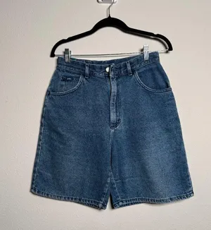 Vintage 90s Lee High-Waisted Denim Shorts thumbnail 6