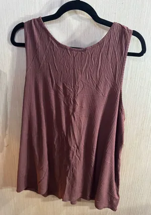 Old Navy Ribbed Flowy Tank Top - Dark Brown Size XXL thumbnail 1